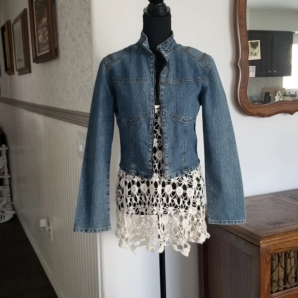 NWT Cute coverlet for beachwear or over a Tshirt for another spring layer - Picture 7 of 7